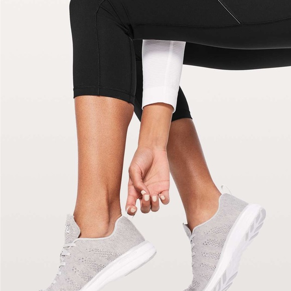 New APL x Free People Techloom Pro 10.5 Gray Pink Lace-Up Lightweight Trainers - Picture 5 of 8